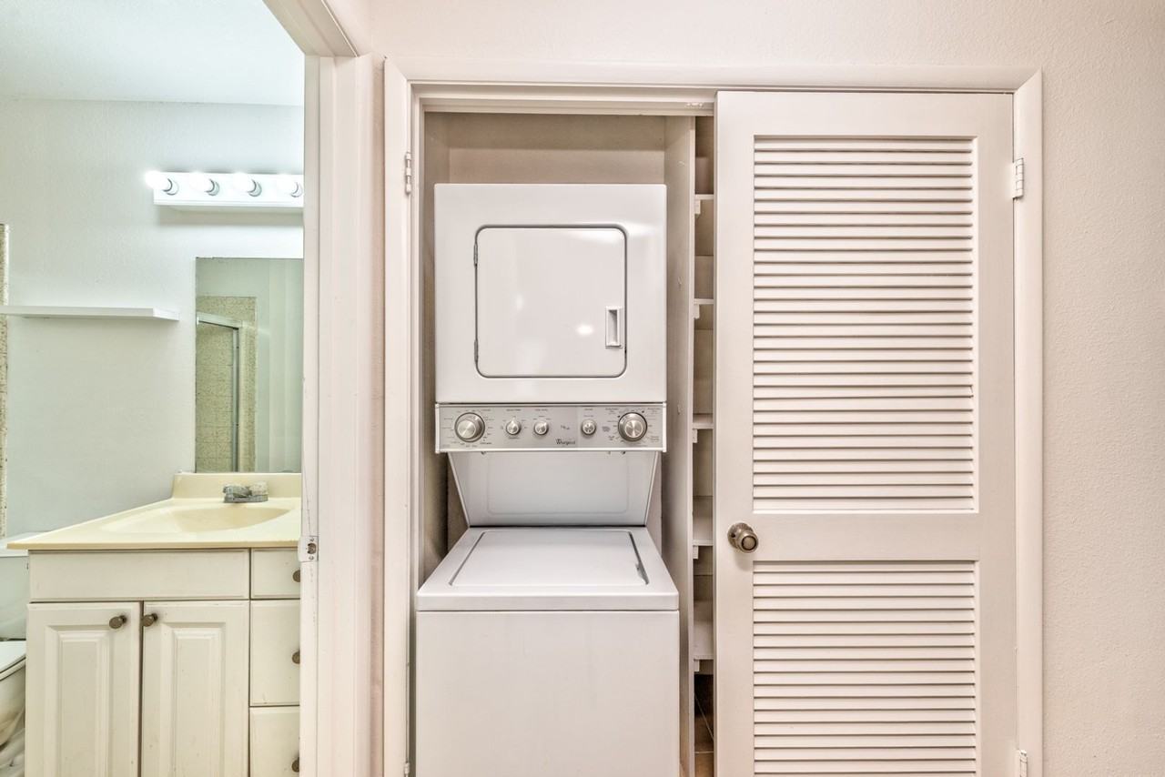 2358 Cardiff Ln #D - Photo 6 of 12