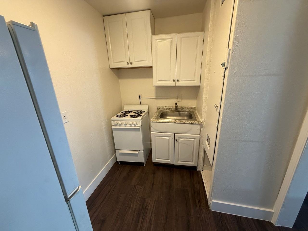 227 S Bonnie Brae St - Photo 4 of 7