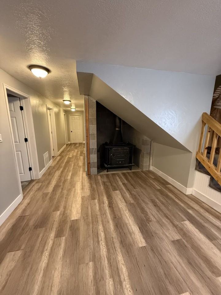 320 N 400 E - Photo 3 of 6