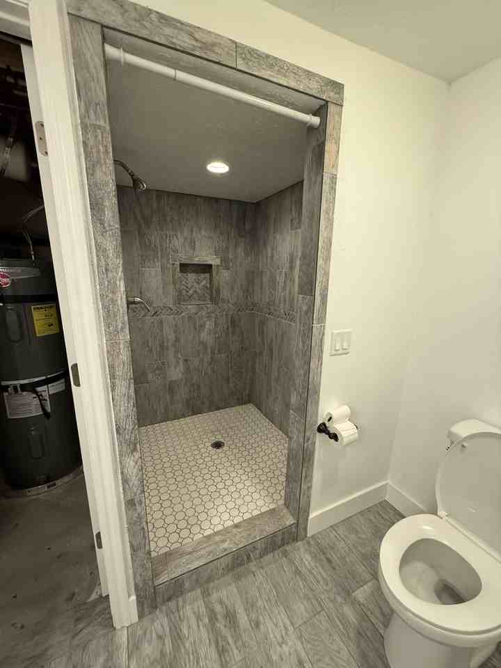 320 N 400 E - Photo 5 of 6