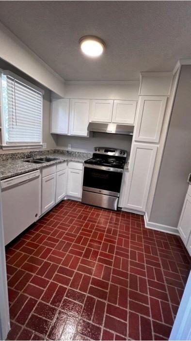 8938 University Drive - Photo 3 of 12