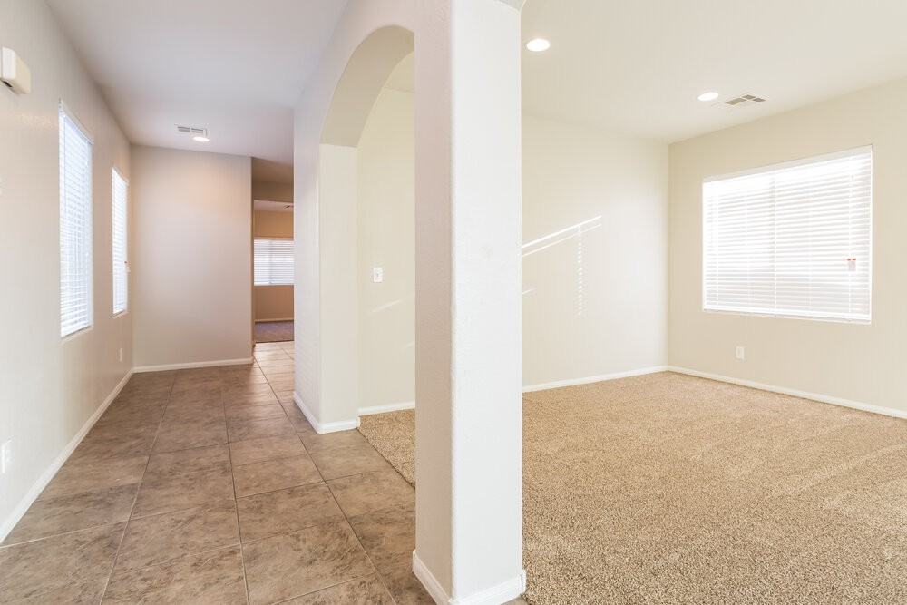 9150 Brilliant Prairie Ct - Photo 2 of 15