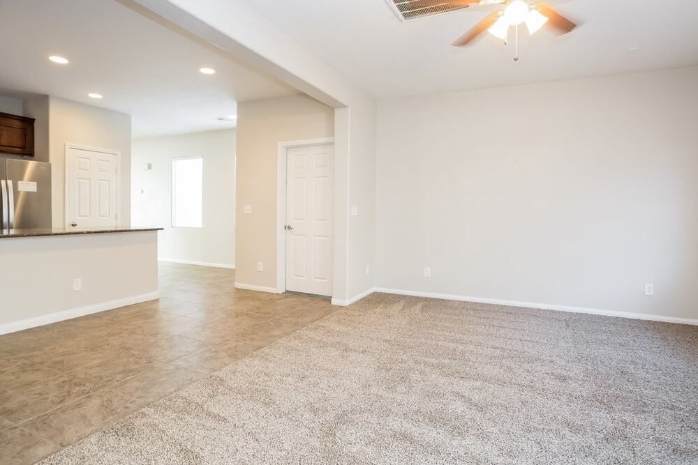 9150 Brilliant Prairie Ct - Photo 4 of 15