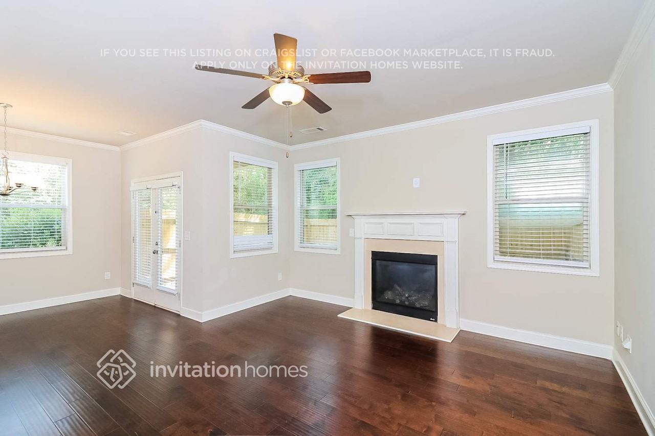 422 Braemore Mill Dr - Photo 4 of 16
