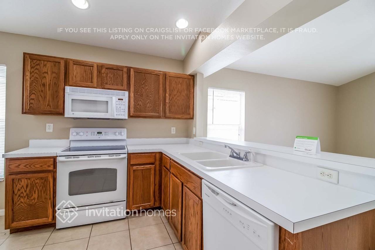 212 Smokey Hill Ave - Photo 7 of 21