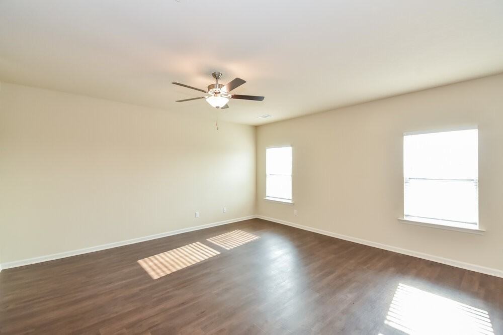 3531 Falconwood Dr - Photo 4 of 17
