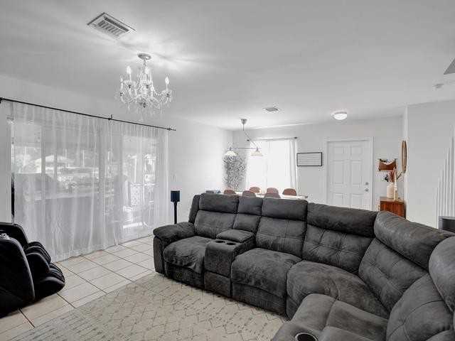 1488 Southwest 47th Avenue - Photo 5 of 8