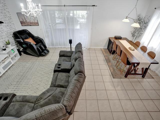 1488 Southwest 47th Avenue - Photo 6 of 8