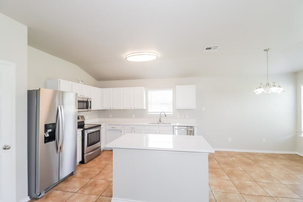 102 Creek Ledge Dr - Photo 7 of 16