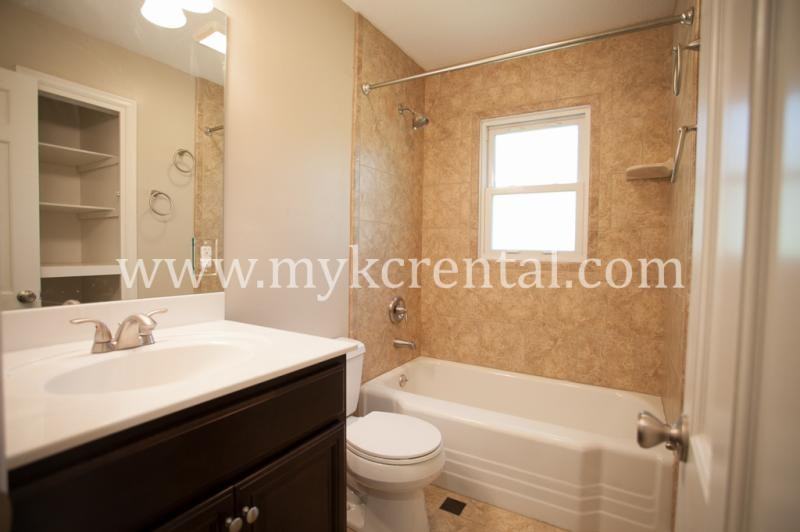 5329 Linden St - Photo 3 of 8