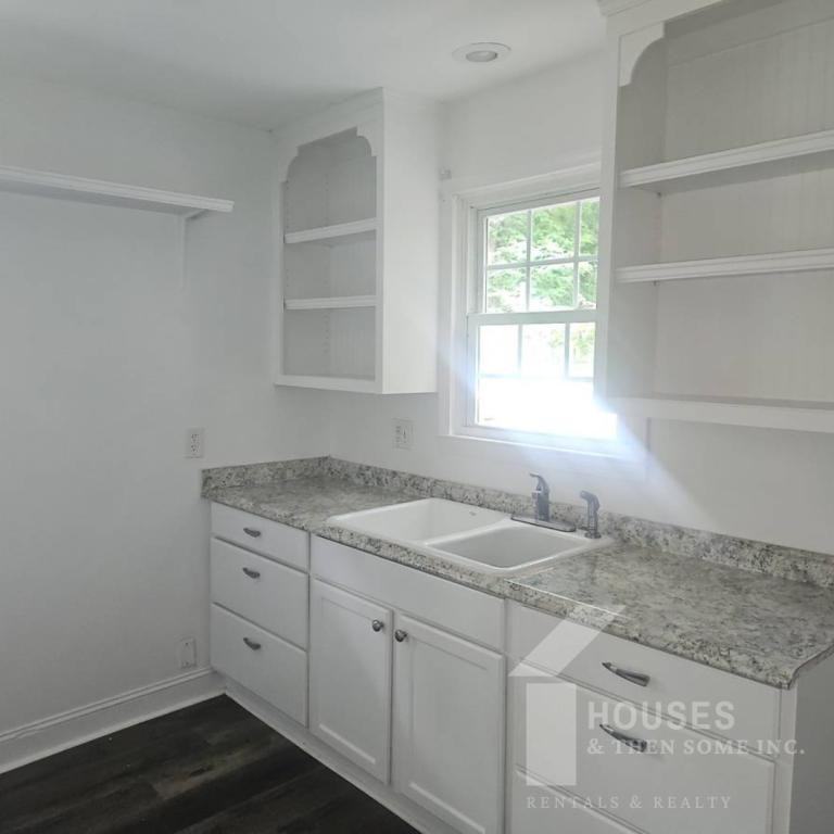 34 Orlando Ave - Photo 3 of 19