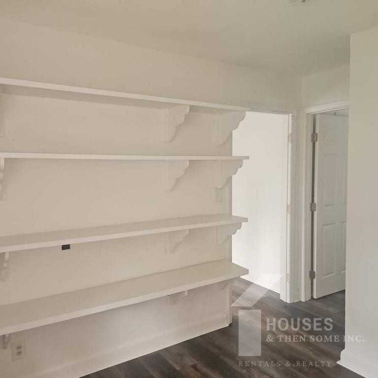 34 Orlando Ave - Photo 7 of 19