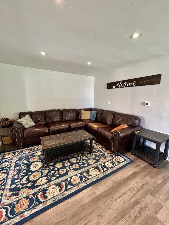 233 Greydene Ave - Photo 7 of 22