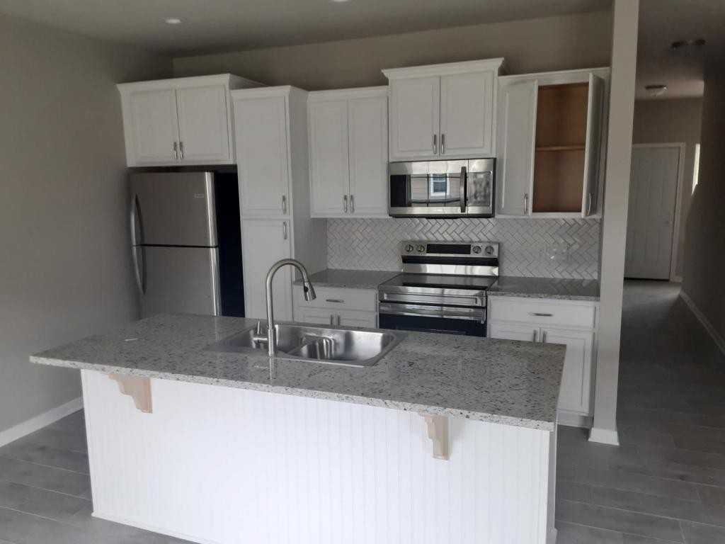 107 Meyers Terrace Cir - Photo 2 of 8
