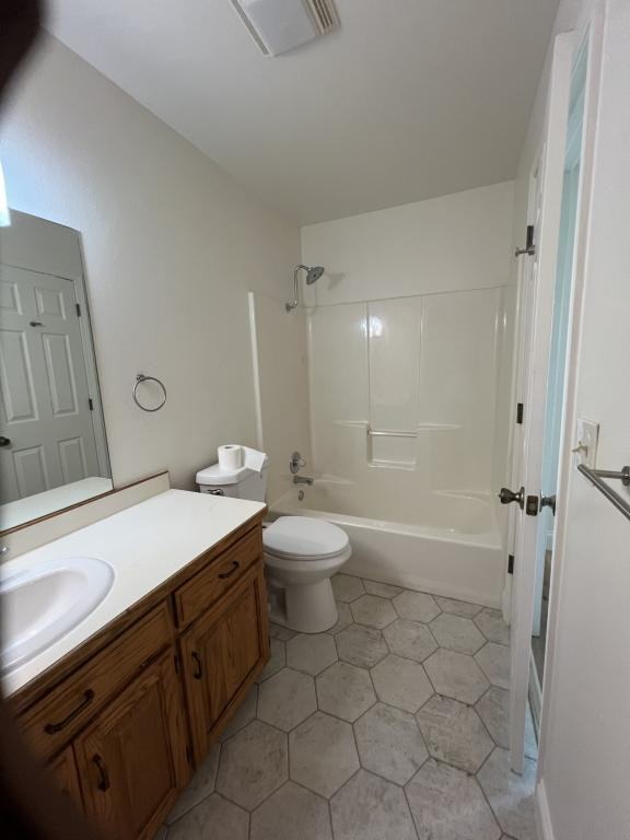 2099 Webbwood Dr - Photo 3 of 6