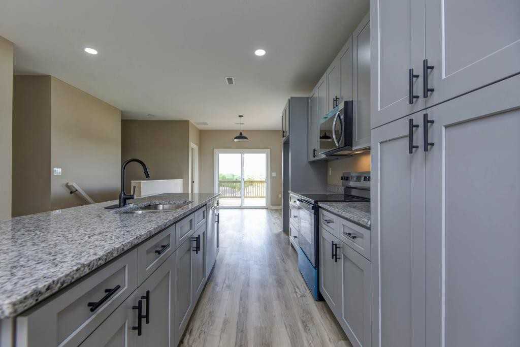 2101 N 26th St - Photo 6 of 17