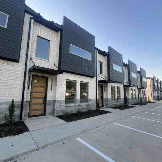Post Oak Rd - Photo 2 of 19