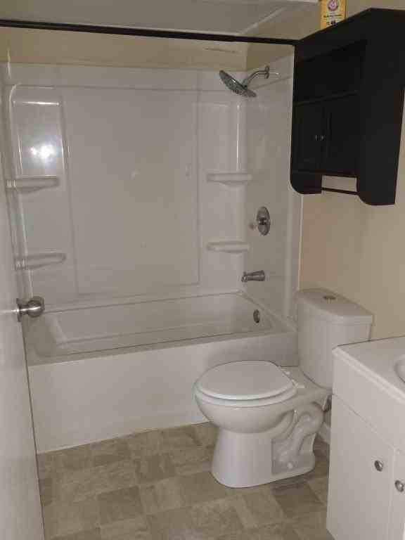 703 E Poplar St Apt 2 #Apt 2
