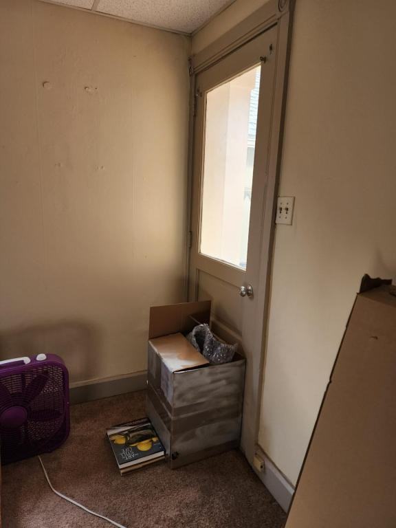 33 W Middle St ##201 - Photo 4 of 12