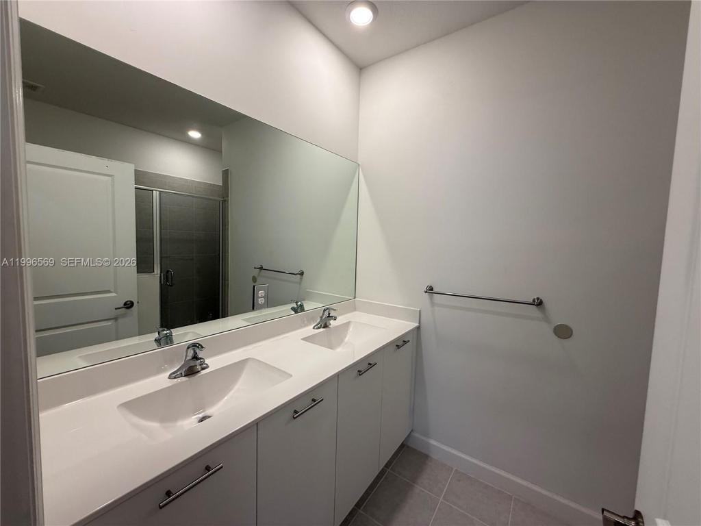 Nw 24th Ave - Photo 7 of 10