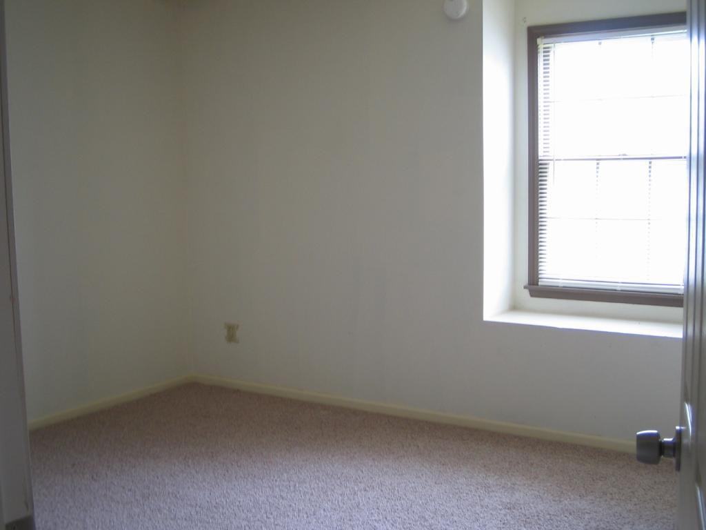 513 Minnesota St - Photo 4 of 8