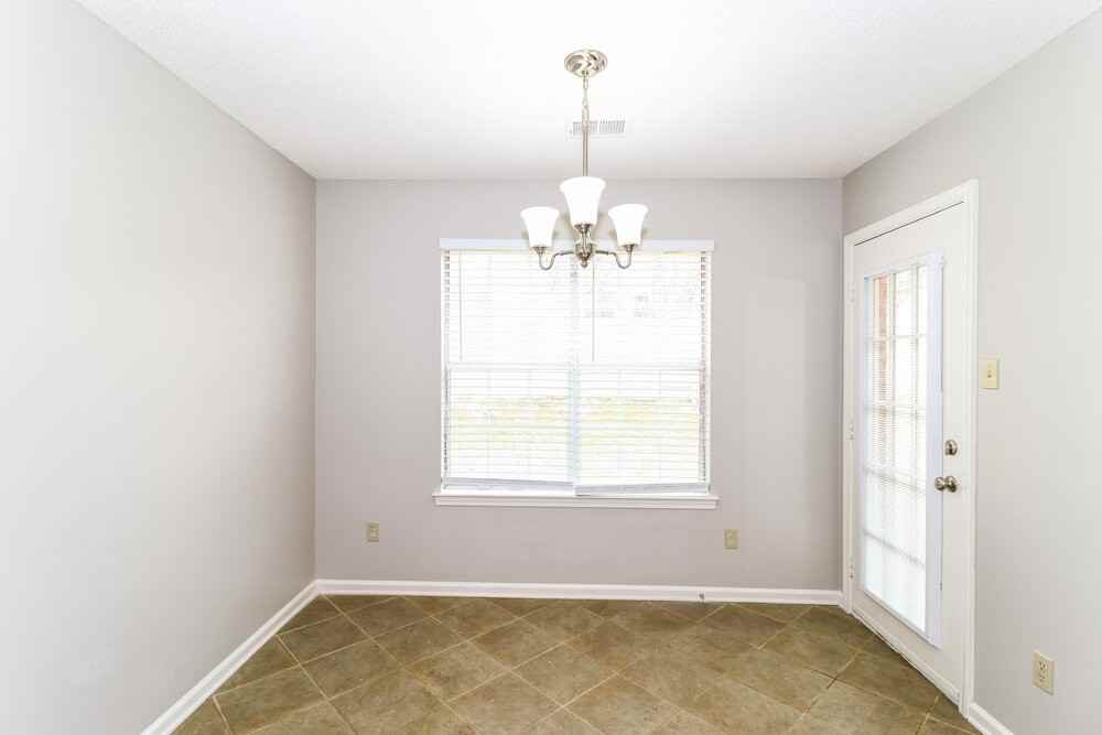 6962 Lagrange Cir N - Photo 6 of 16
