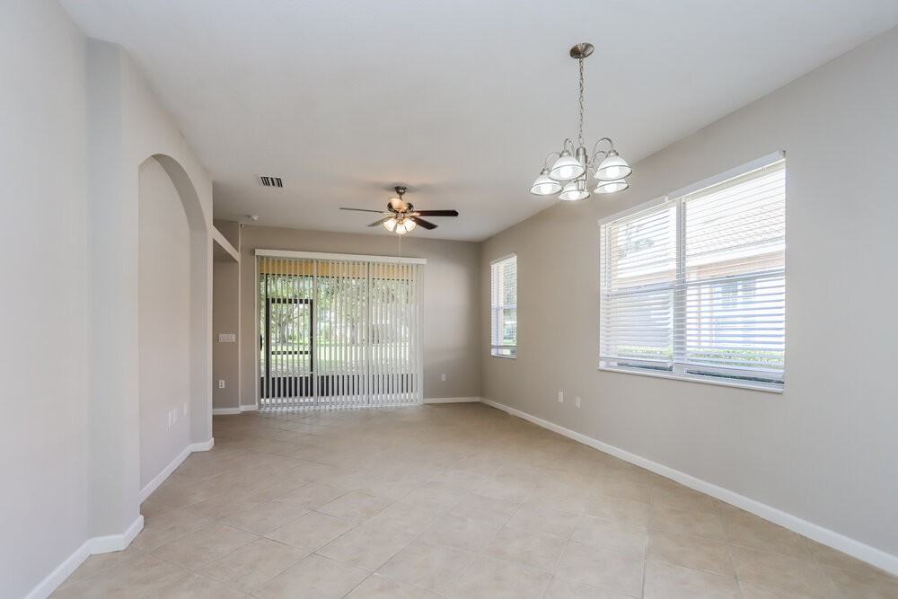 5805 Spanish Point Ct - Photo 5 of 16