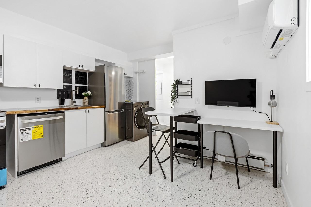 204 Ste Monique Street - Photo 8