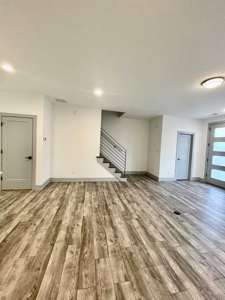 420 Breezewood Dr #107 - Photo 2 of 42