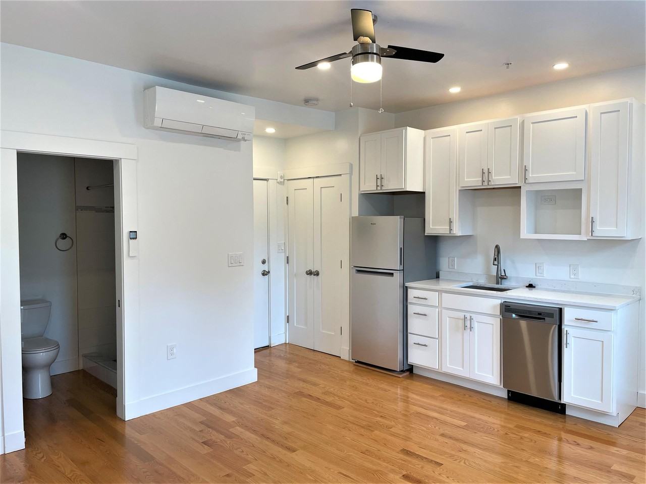 31 Green St #7 - Photo 3 of 27