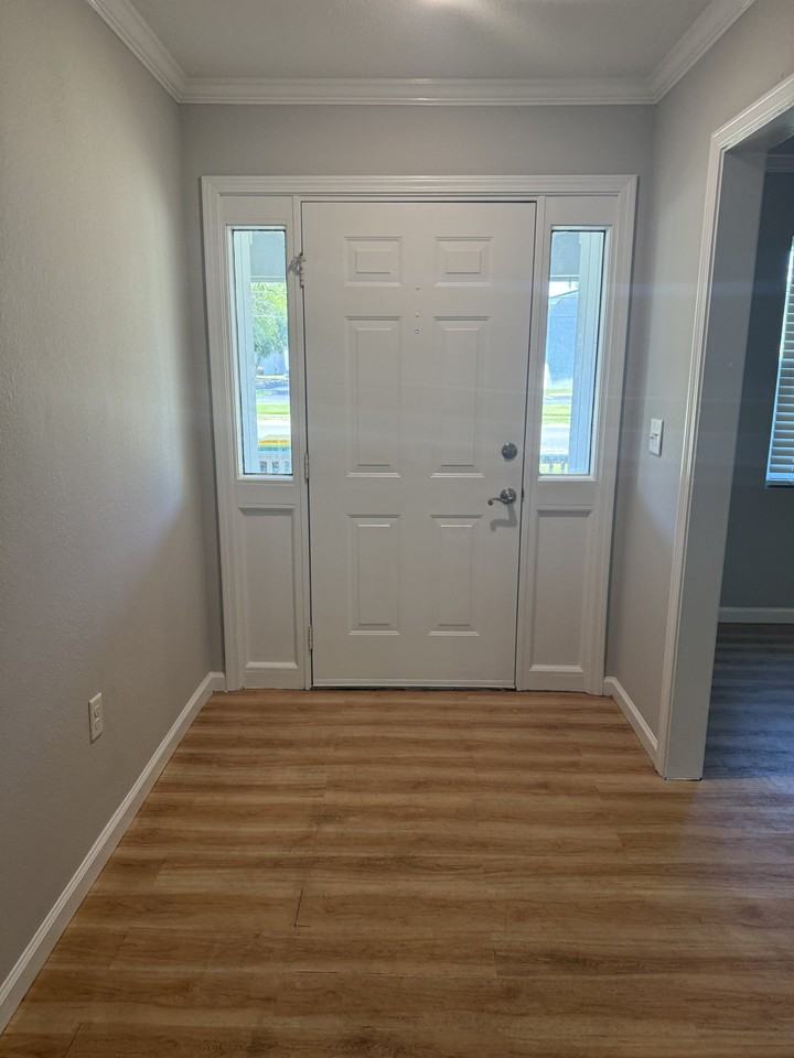 700 Mayflower Ave - Photo 4 of 15