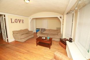 3029 N Farwell Ave - Photo 1 of 1
