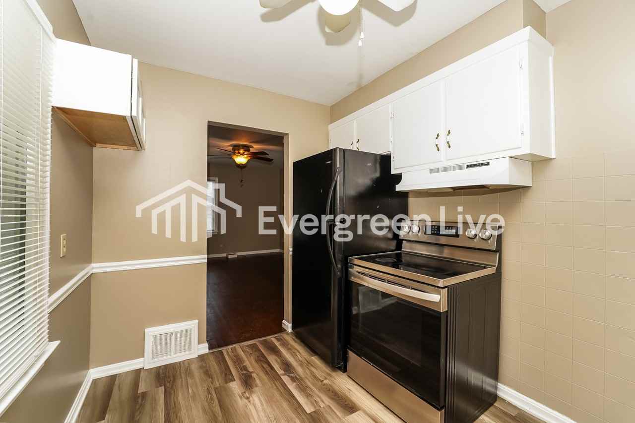 123 E Rosewood Ave - Photo 5 of 15