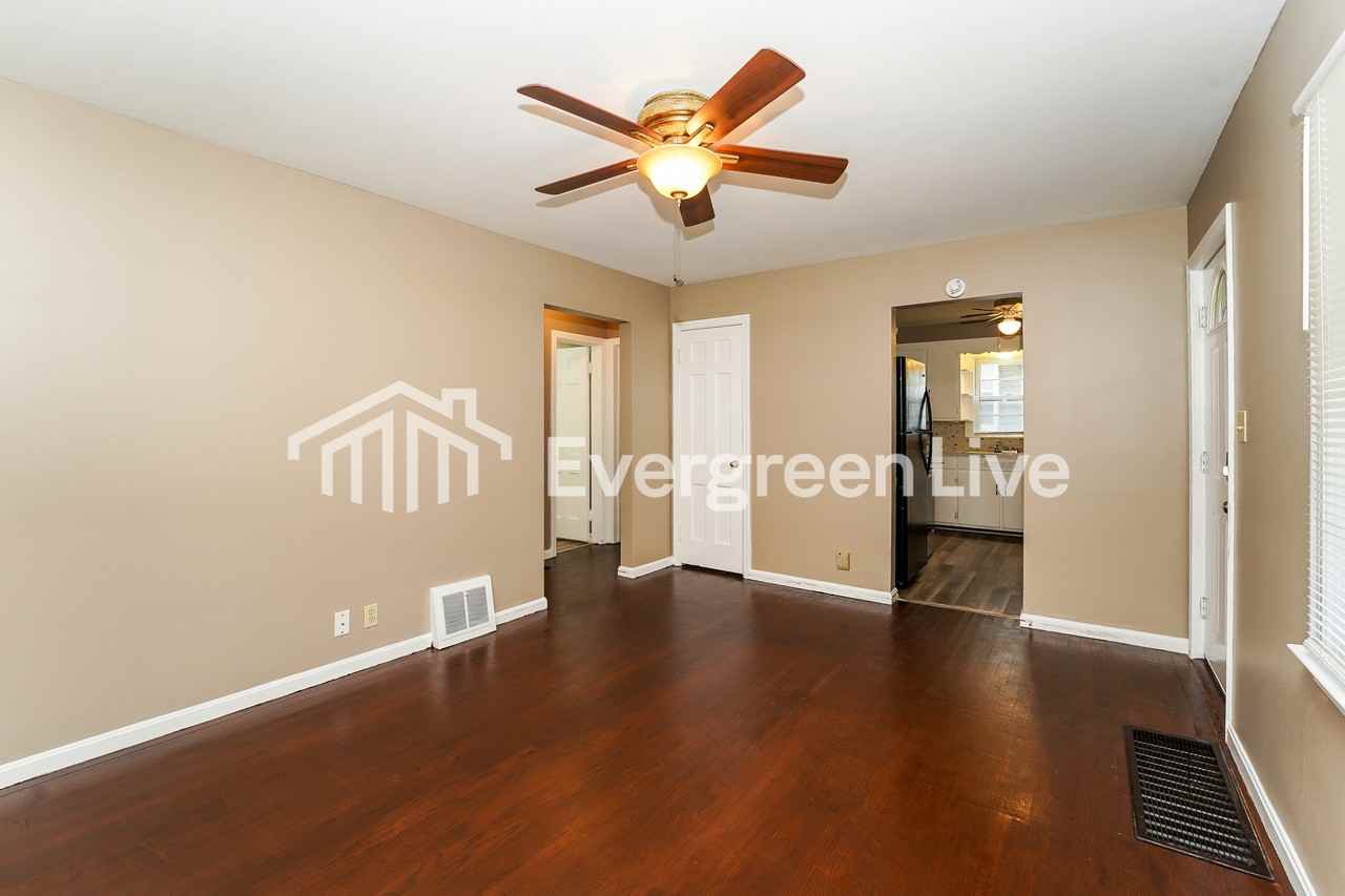 123 E Rosewood Ave - Photo 6 of 15