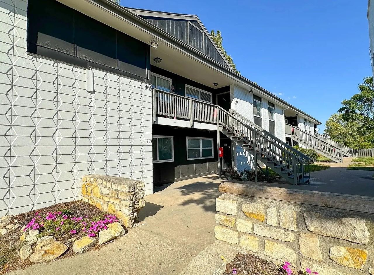 Riverside View - Photo 4 of 5
