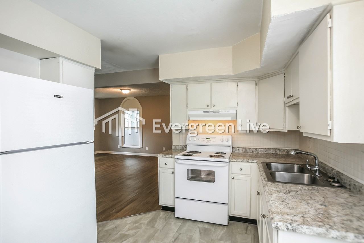 2044 Cold Spring Rd - Photo 6 of 15