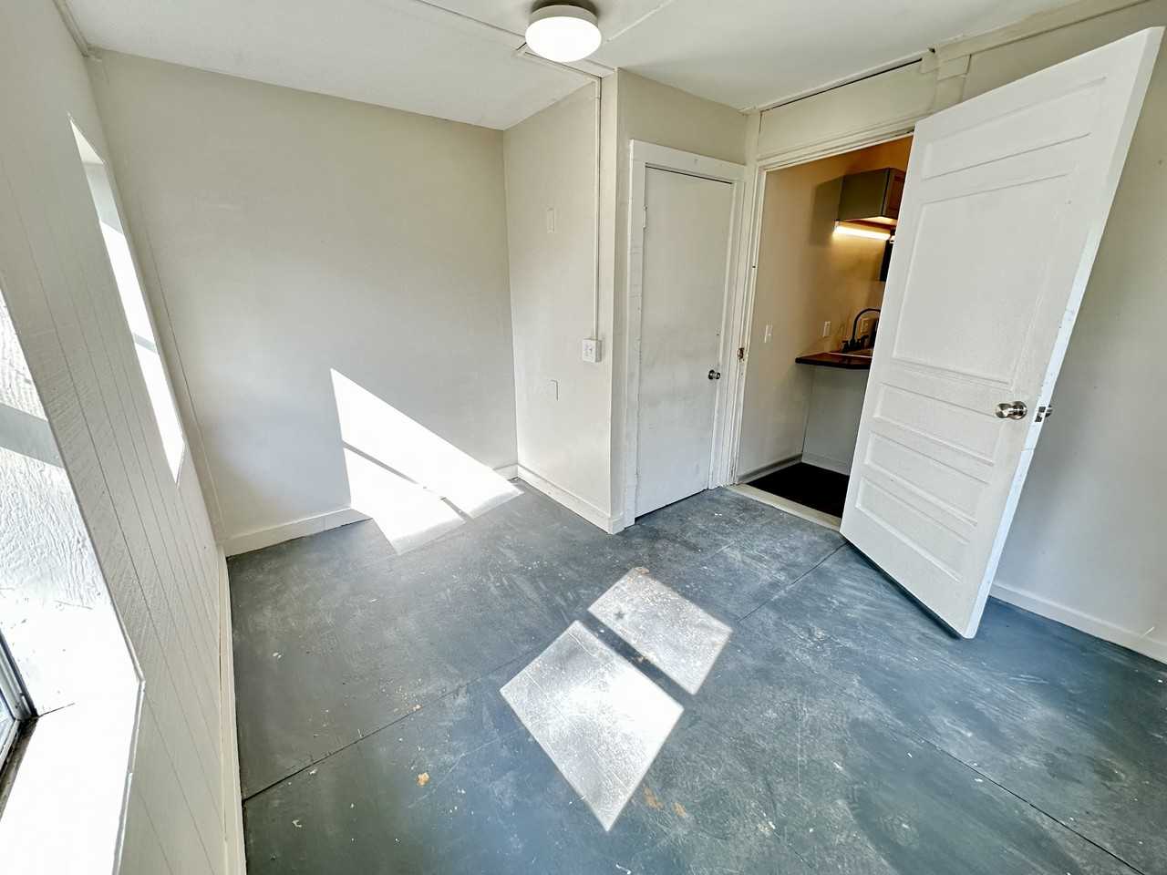 26 E Spring St #D - Photo 2 of 16