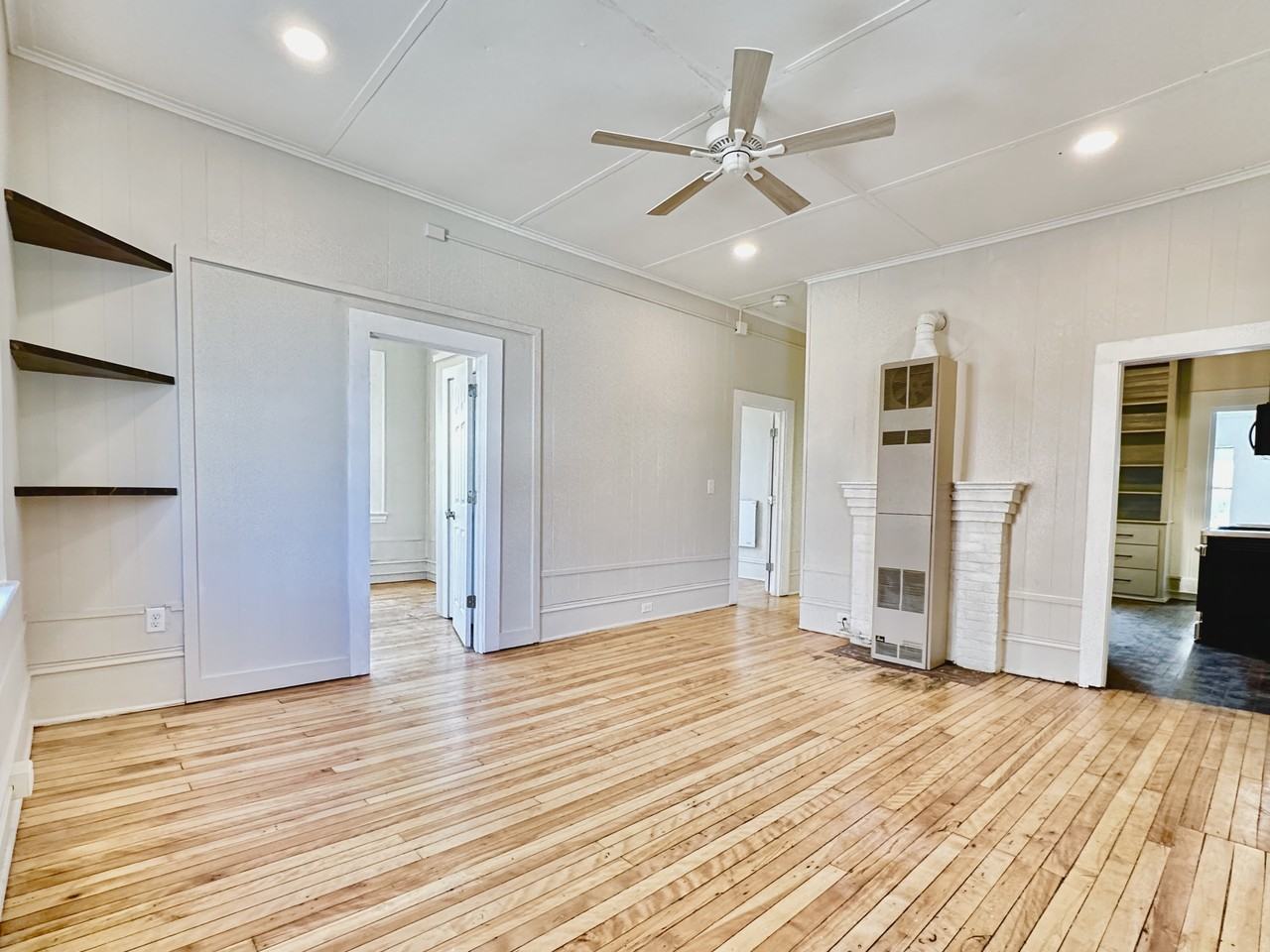 26 E Spring St #D - Photo 3 of 16