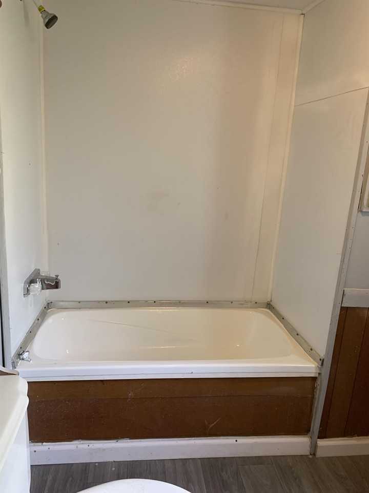 6692 Skyview Dr Se - Photo 2 of 4