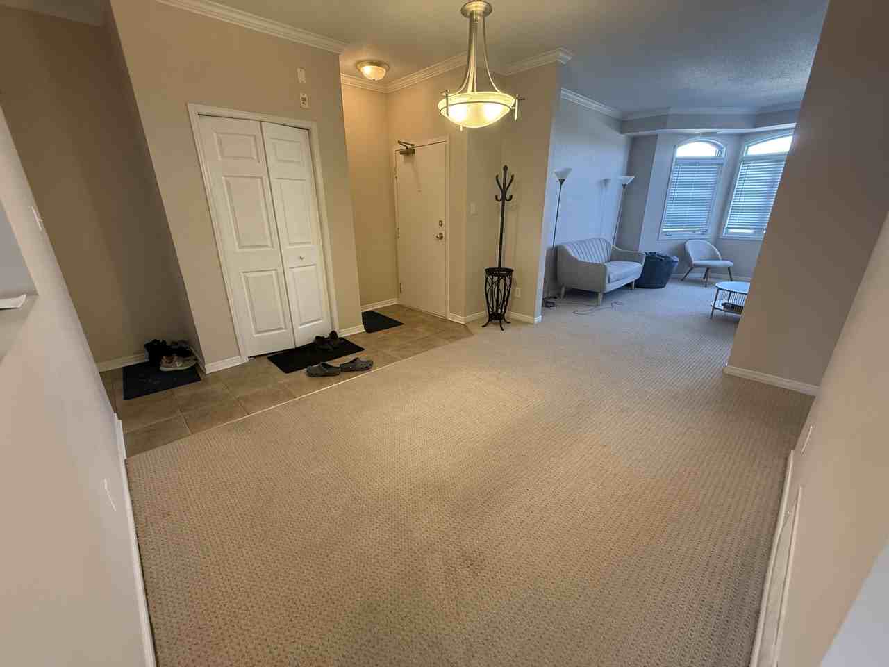 7-190 Rustic Hills Crescent - Photo 2 of 11