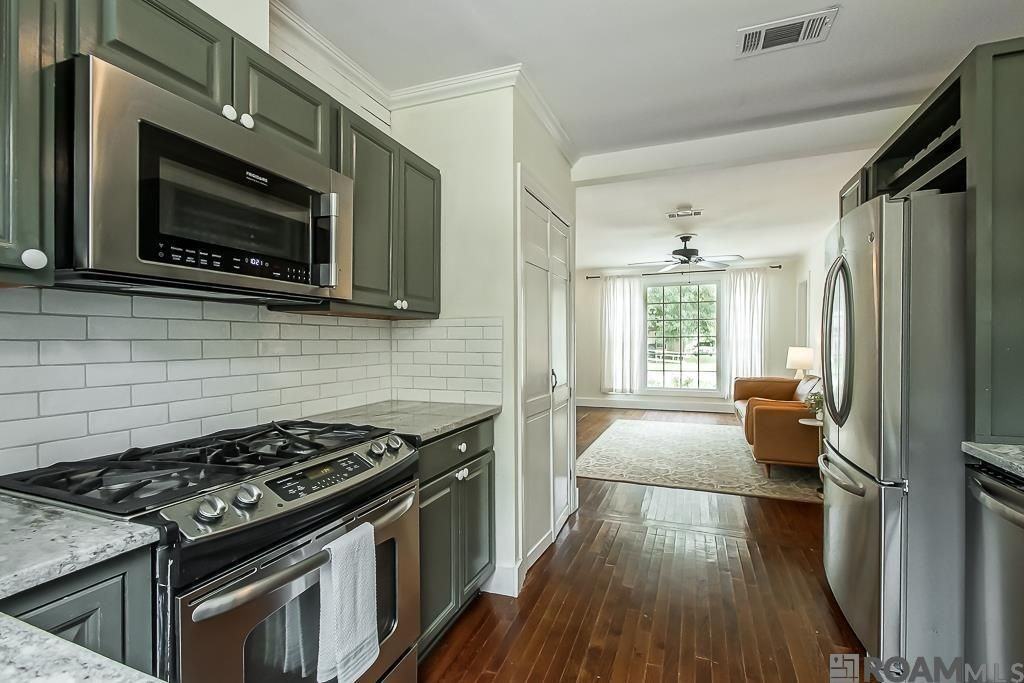 4752 Palm St - Photo 5 of 13