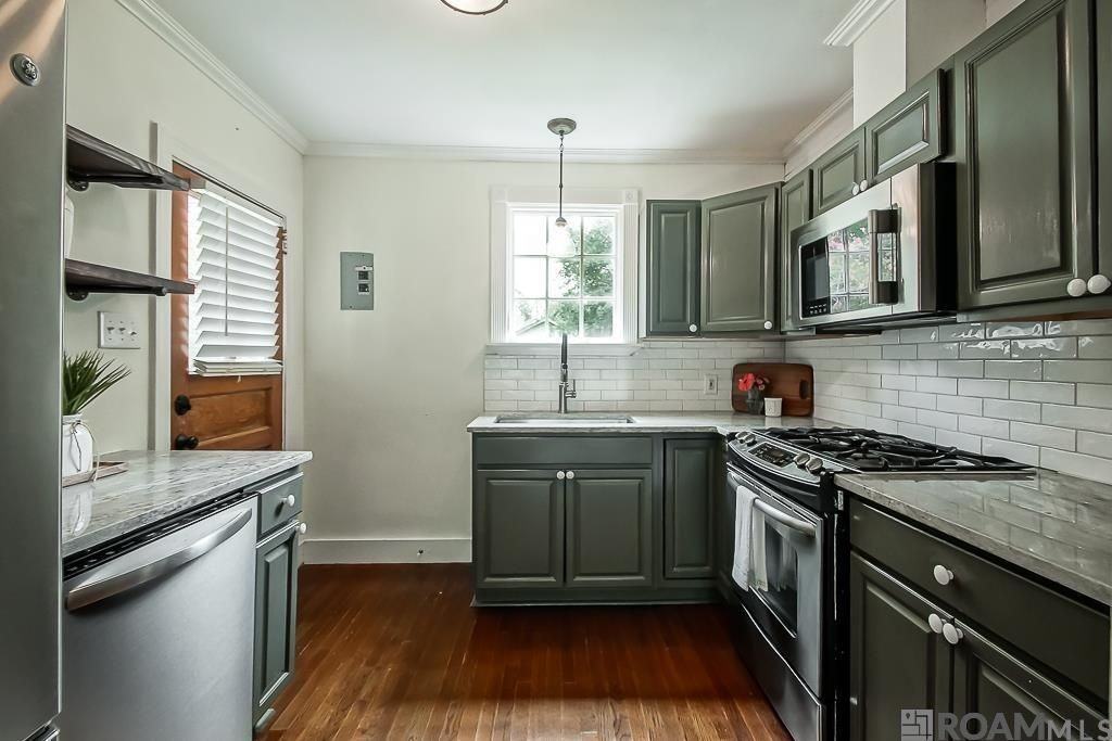 4752 Palm St - Photo 6 of 13