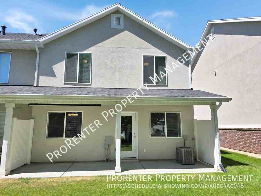 1811 W 675 N - Photo 3 of 20