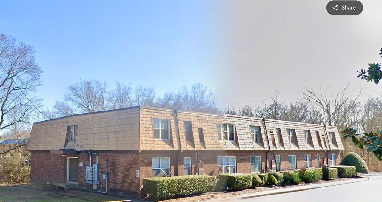 441 Harding Pl #D1 - Photo 2 of 10