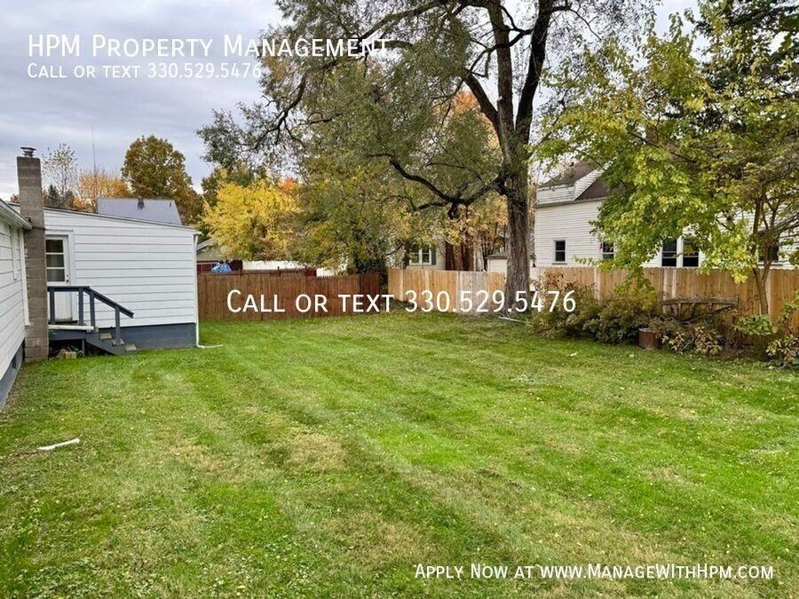 701 Rainbow Dr - Photo 2 of 11