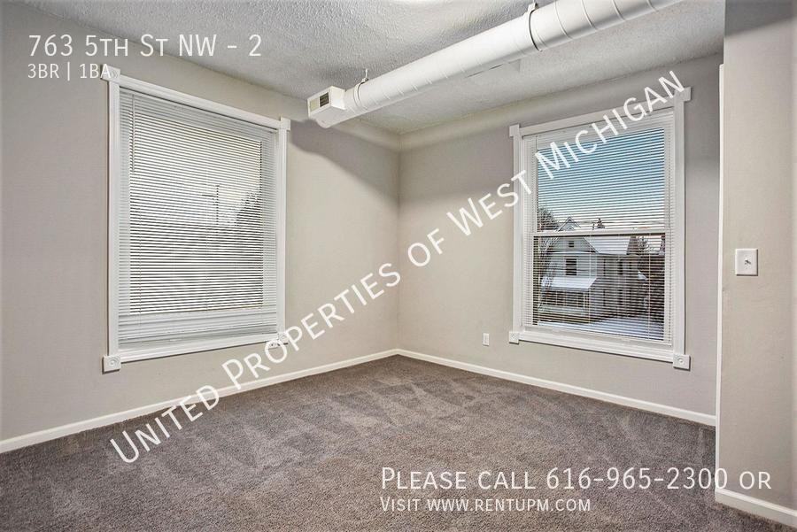 763 5th St Nw #2 - Photo 5 of 20
