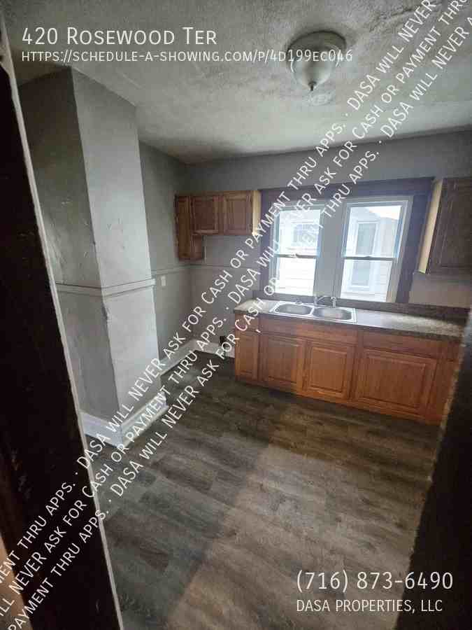 420 Rosewood Ter - Photo 6 of 11