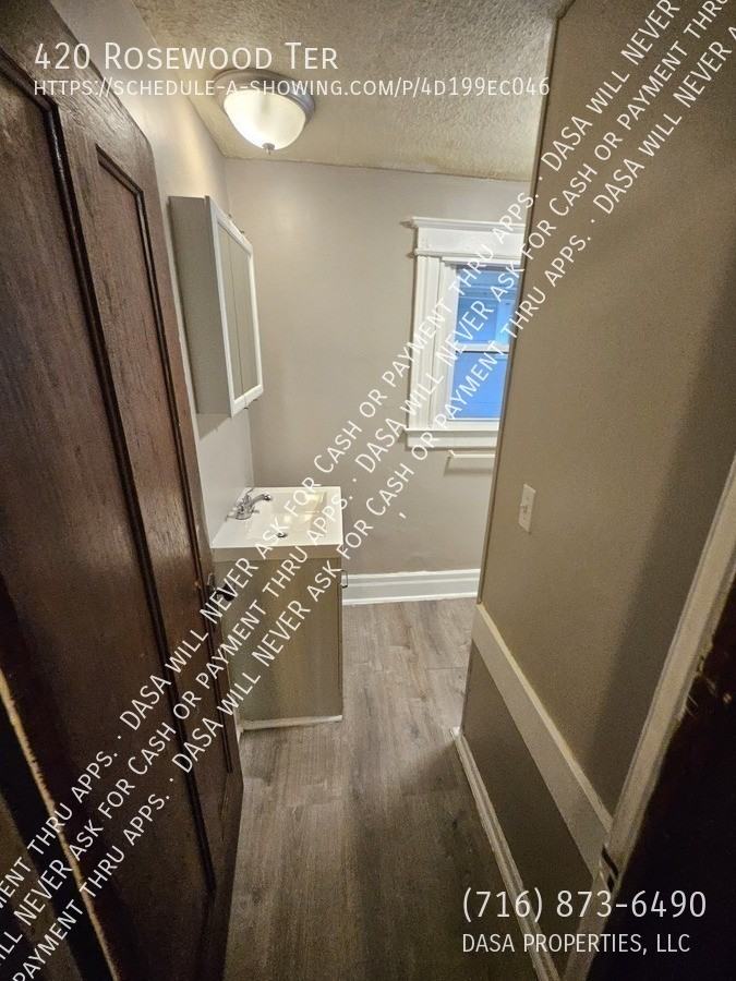 420 Rosewood Ter - Photo 7 of 11