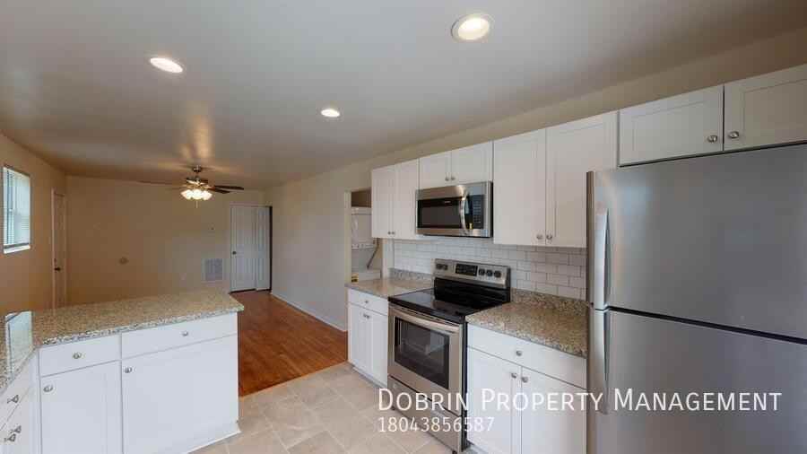 1422 Winder St #2 - Photo 4 of 14