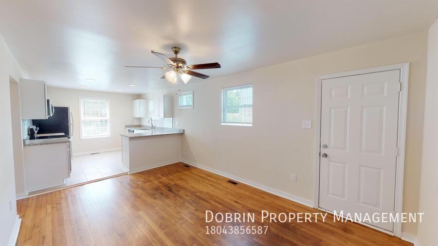 1422 Winder St #2 - Photo 7 of 14